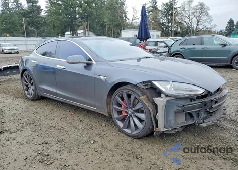 2014 Tesla Model S из США, поврежденный, VIN 5YJSA1H14EFP53015